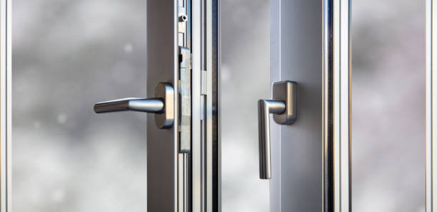 What is a tamper-resistant hinge on a commercial steel door?